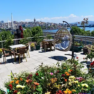  فندق Roof Halic